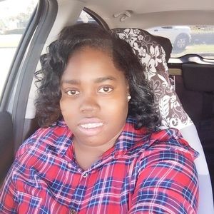 Meet your Posher, Darnette